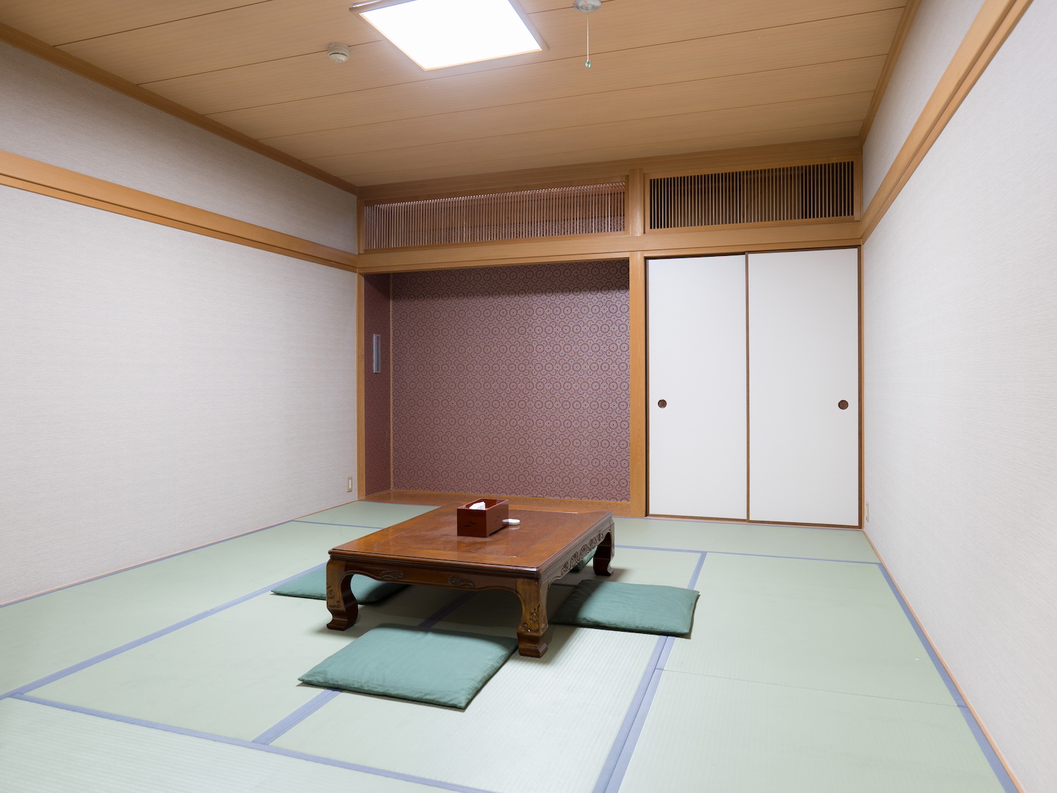 2F 控え室