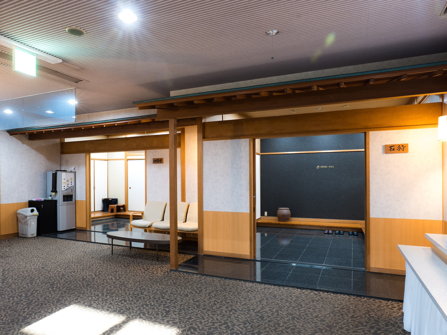 4F ホール